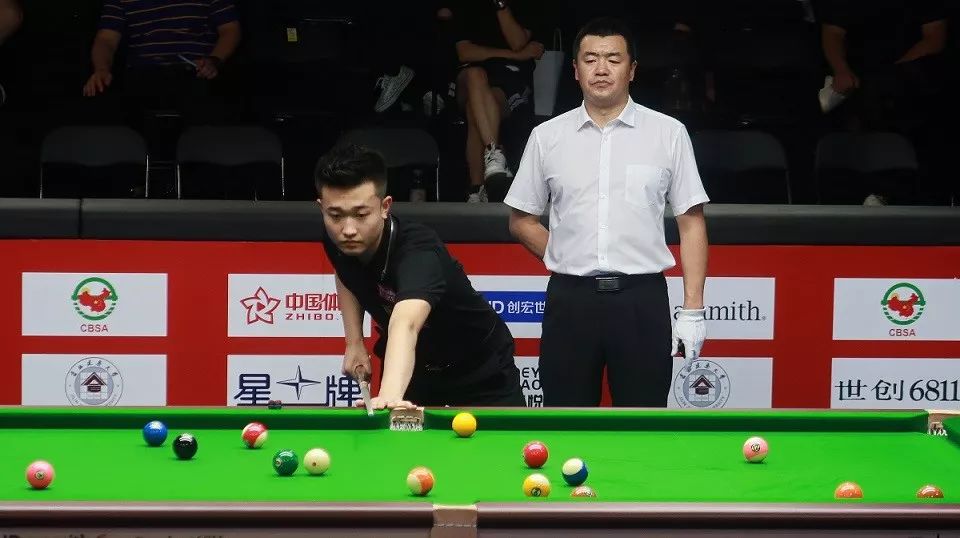 也展示了他 也展示了他