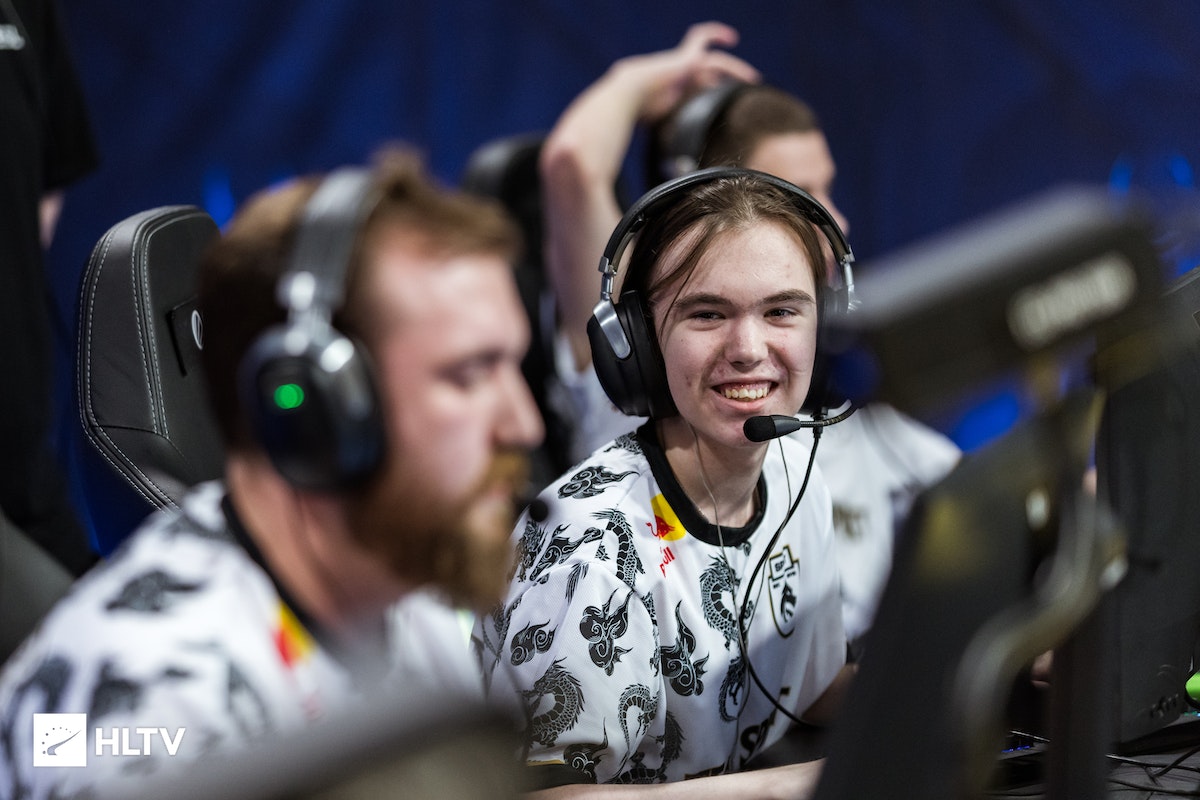 俱乐部随后 俱乐部随后